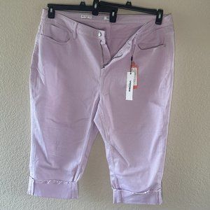 Vigoss Marley Distressed Cuffed Capri in Lavender 24W NWT